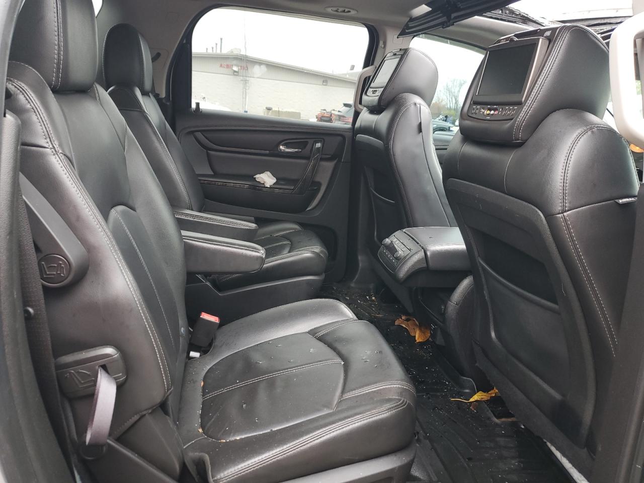 2016 GMC Acadia - Image 11