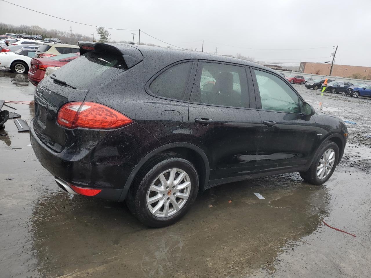 VIN WP1AF2A21DLA37317 2013 PORSCHE CAYENNE no.3