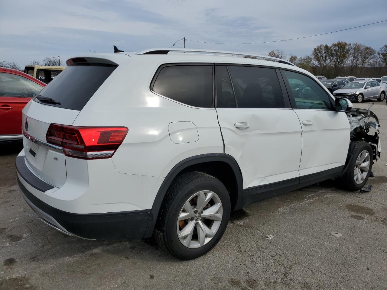 2018 Volkswagen Atlas - Image 3