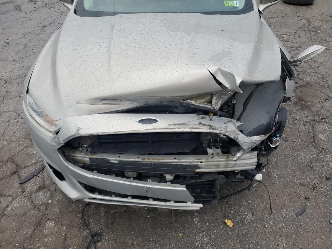 2016 Ford Fusion - Image 13
