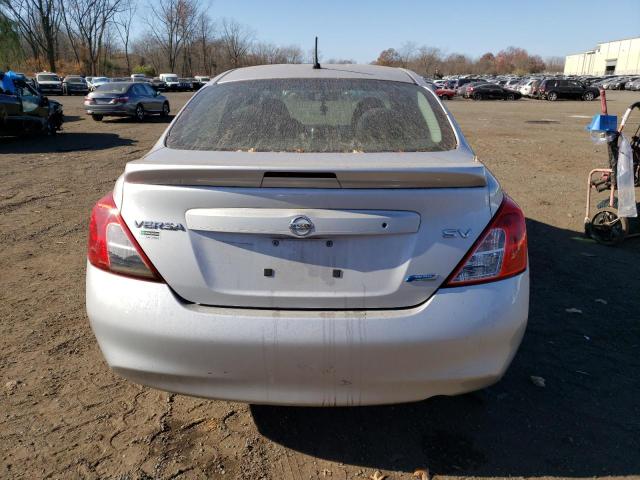  NISSAN VERSA 2014 Серебристый