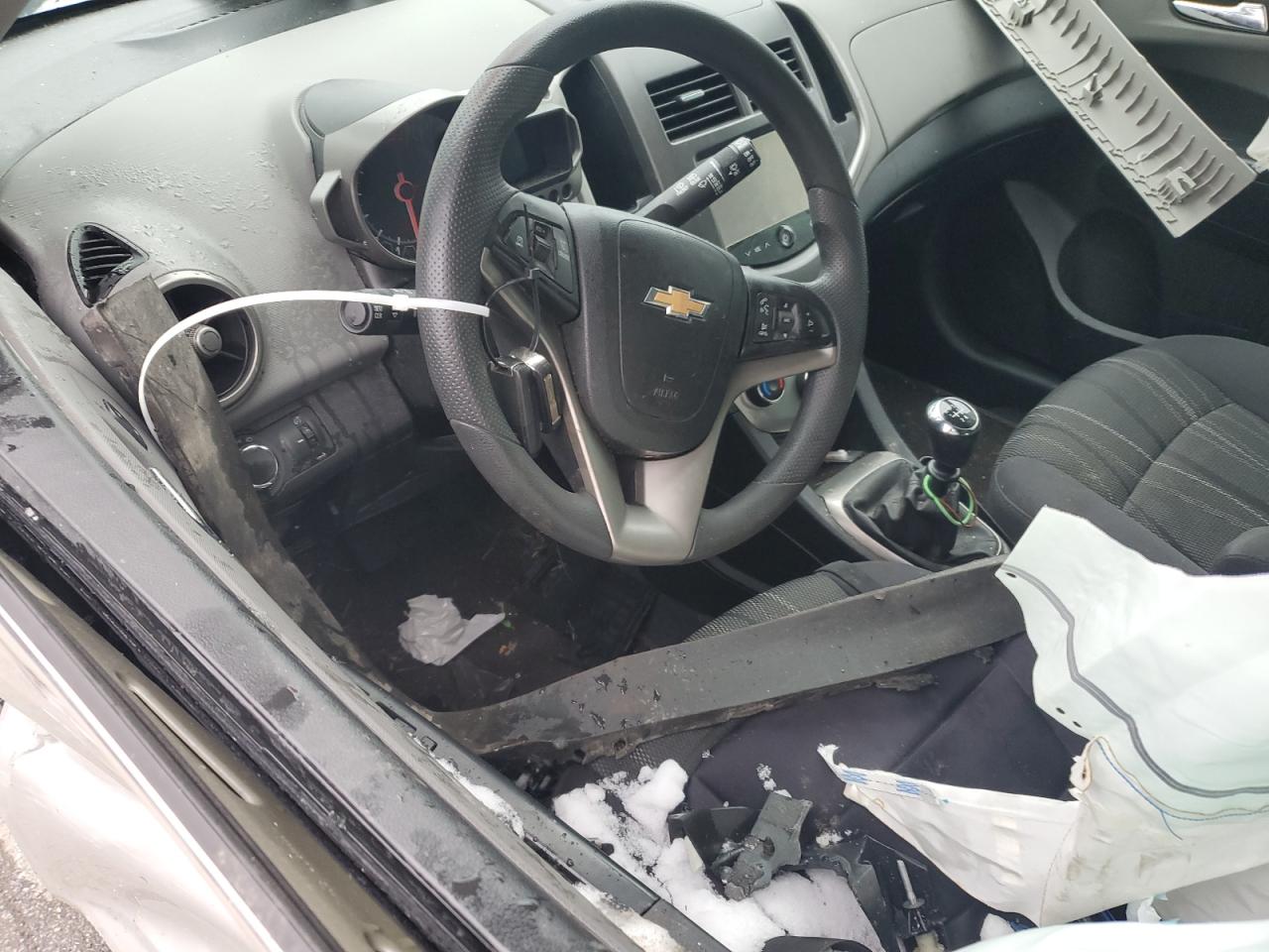 2015 Chevrolet Sonic - Image 8