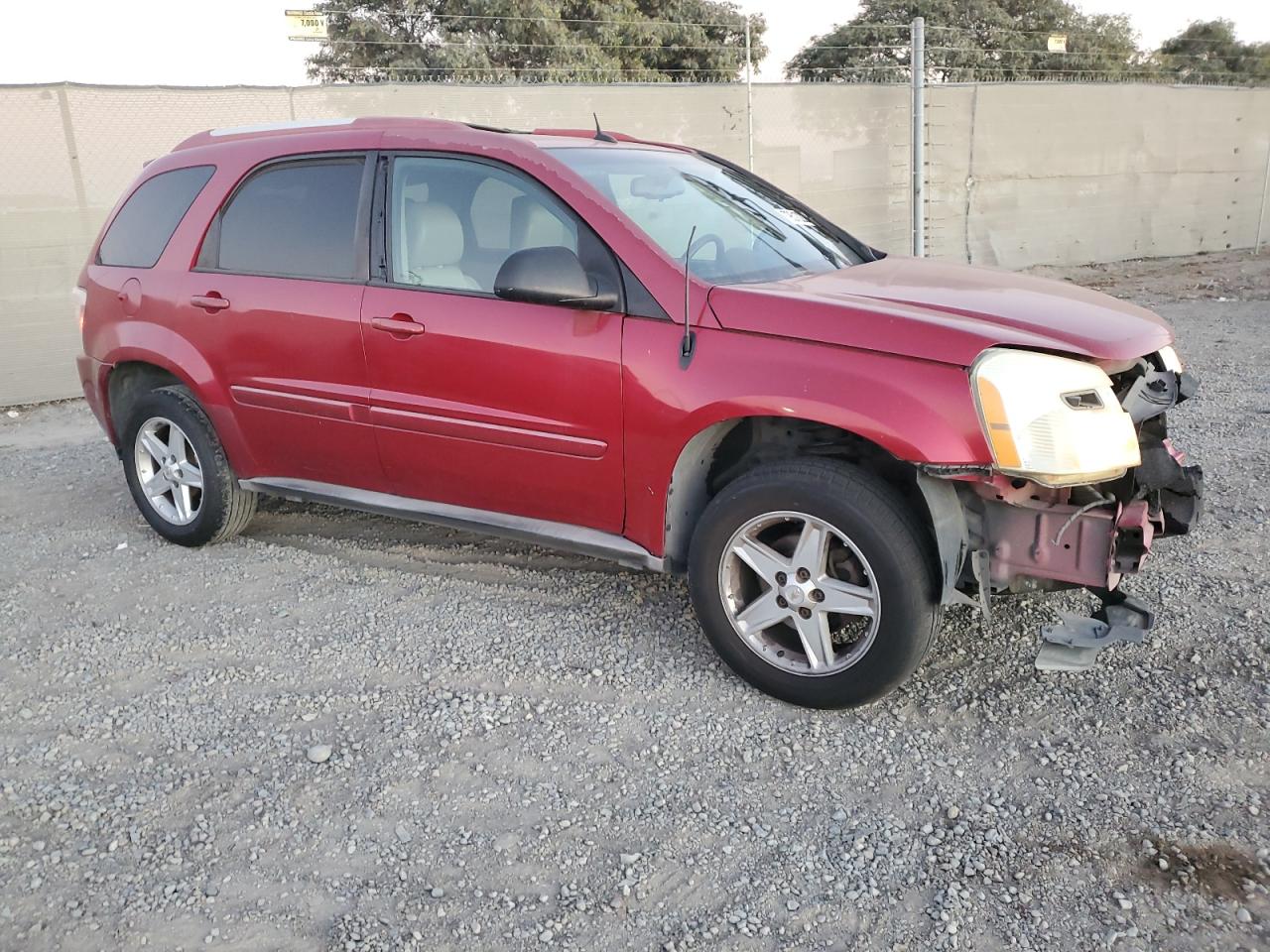 2005 Chevrolet Equinox - Image 4