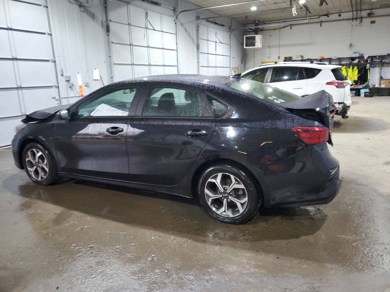 2020 Kia Forte - Image 2