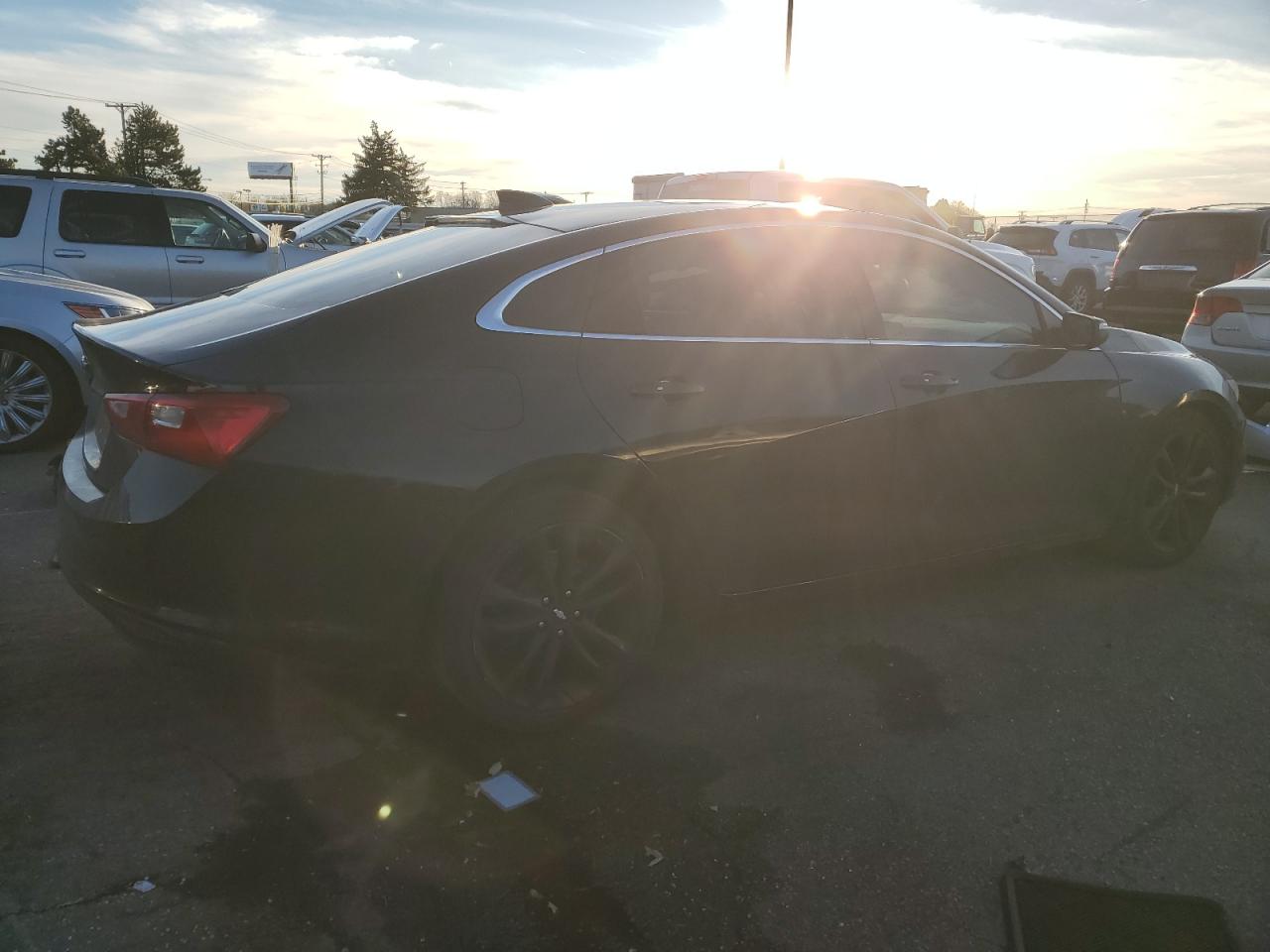 2018 Chevrolet Malibu - Image 3