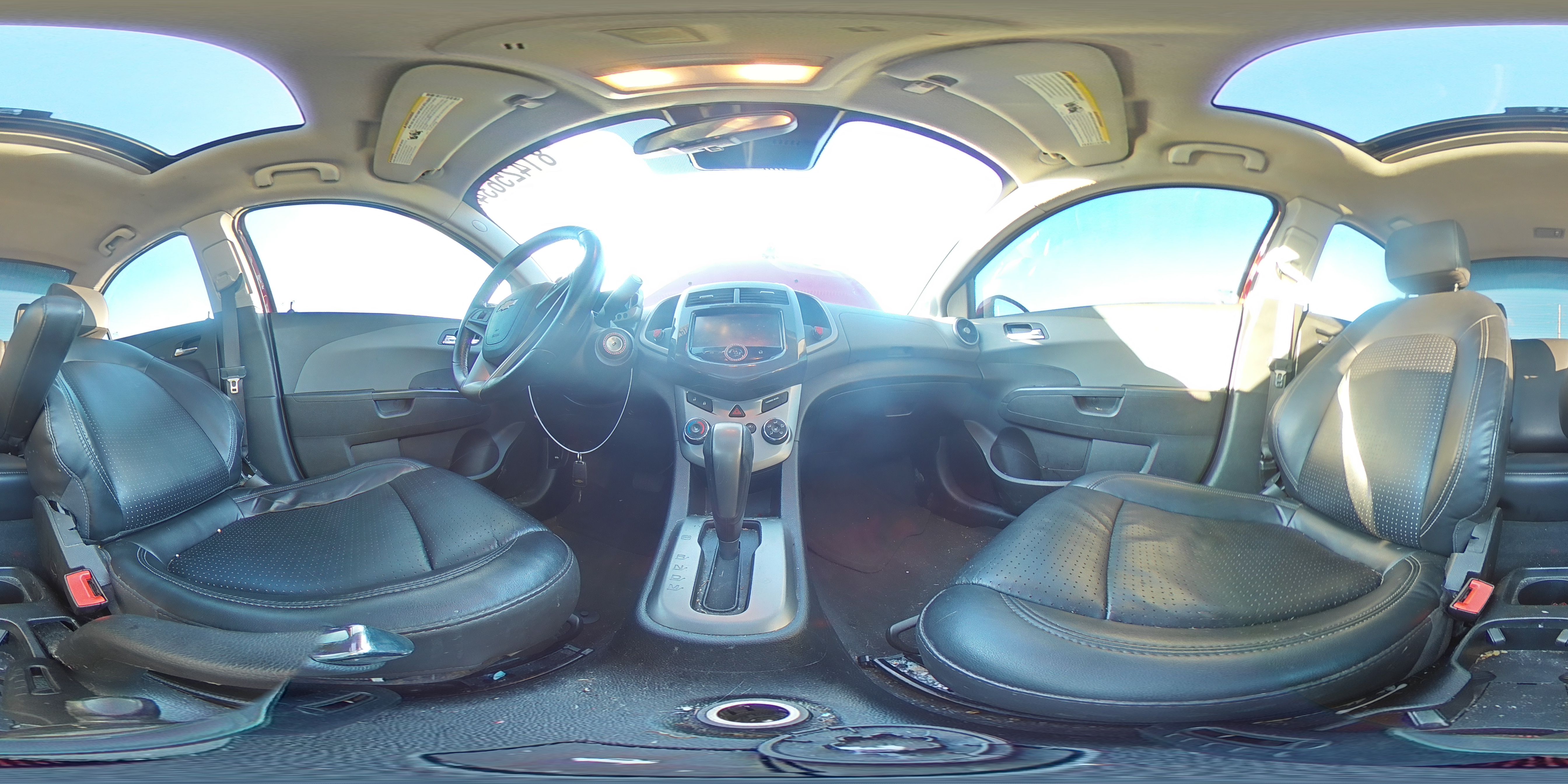 2015 Chevrolet Sonic - Image 13