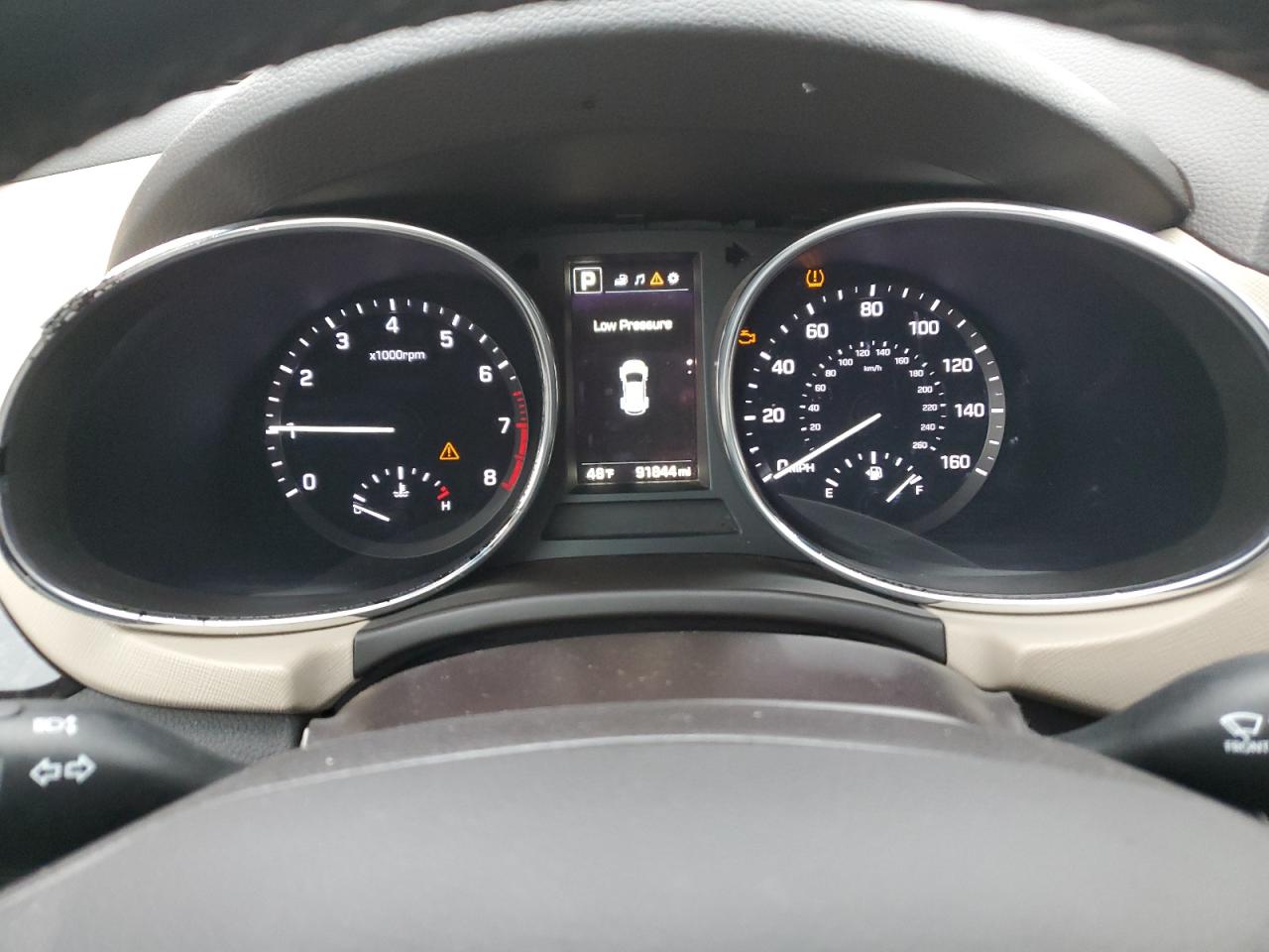 2017 Hyundai Santa Fe - Image 9