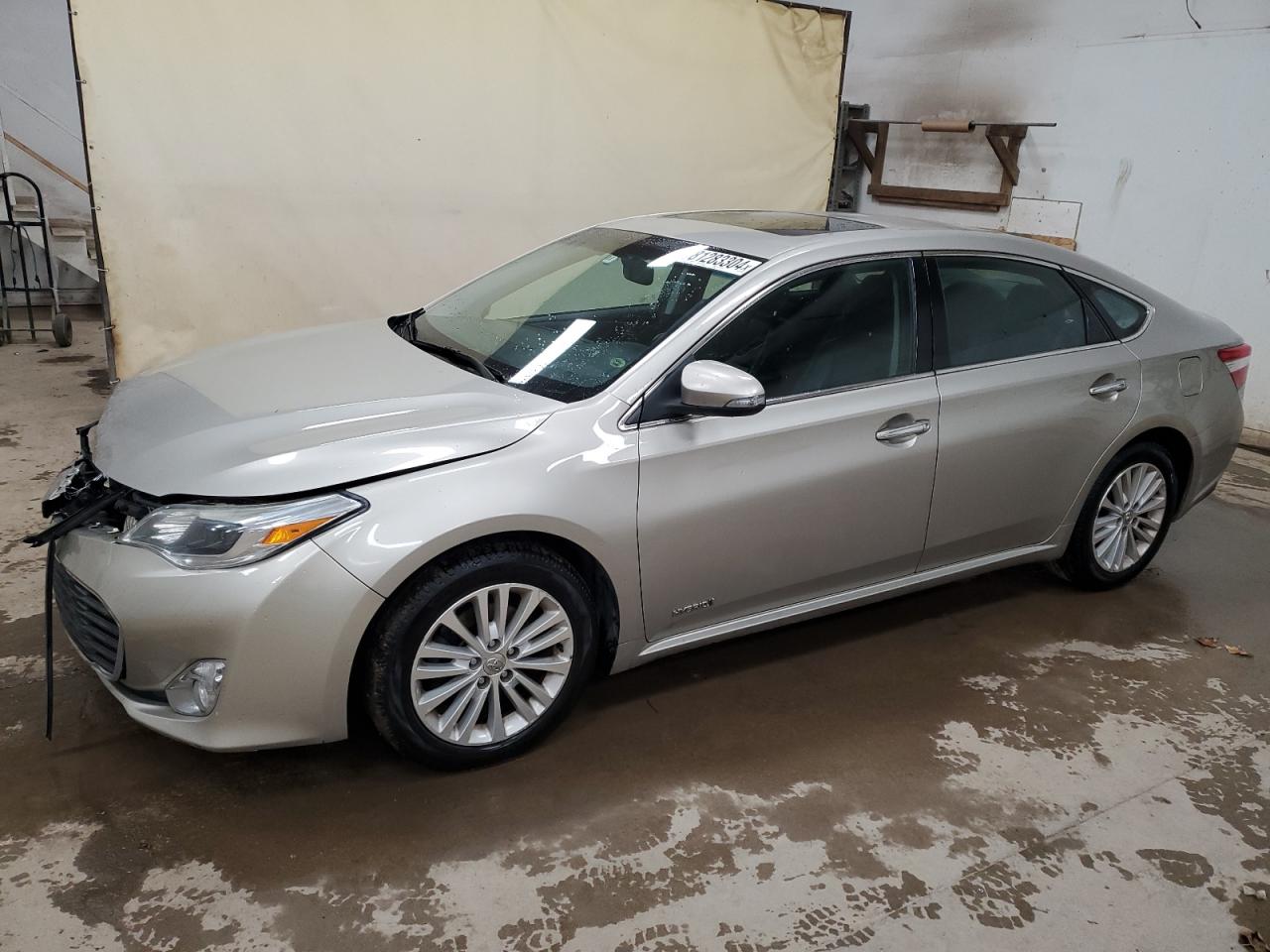 2013 TOYOTA AVALON