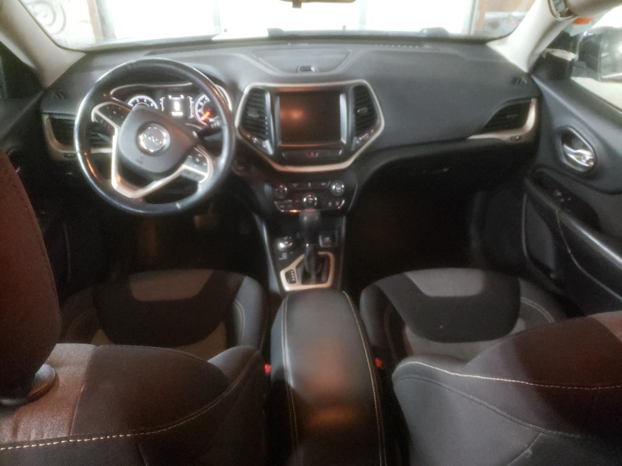 2014 Jeep Grand Cherokee - Image 8