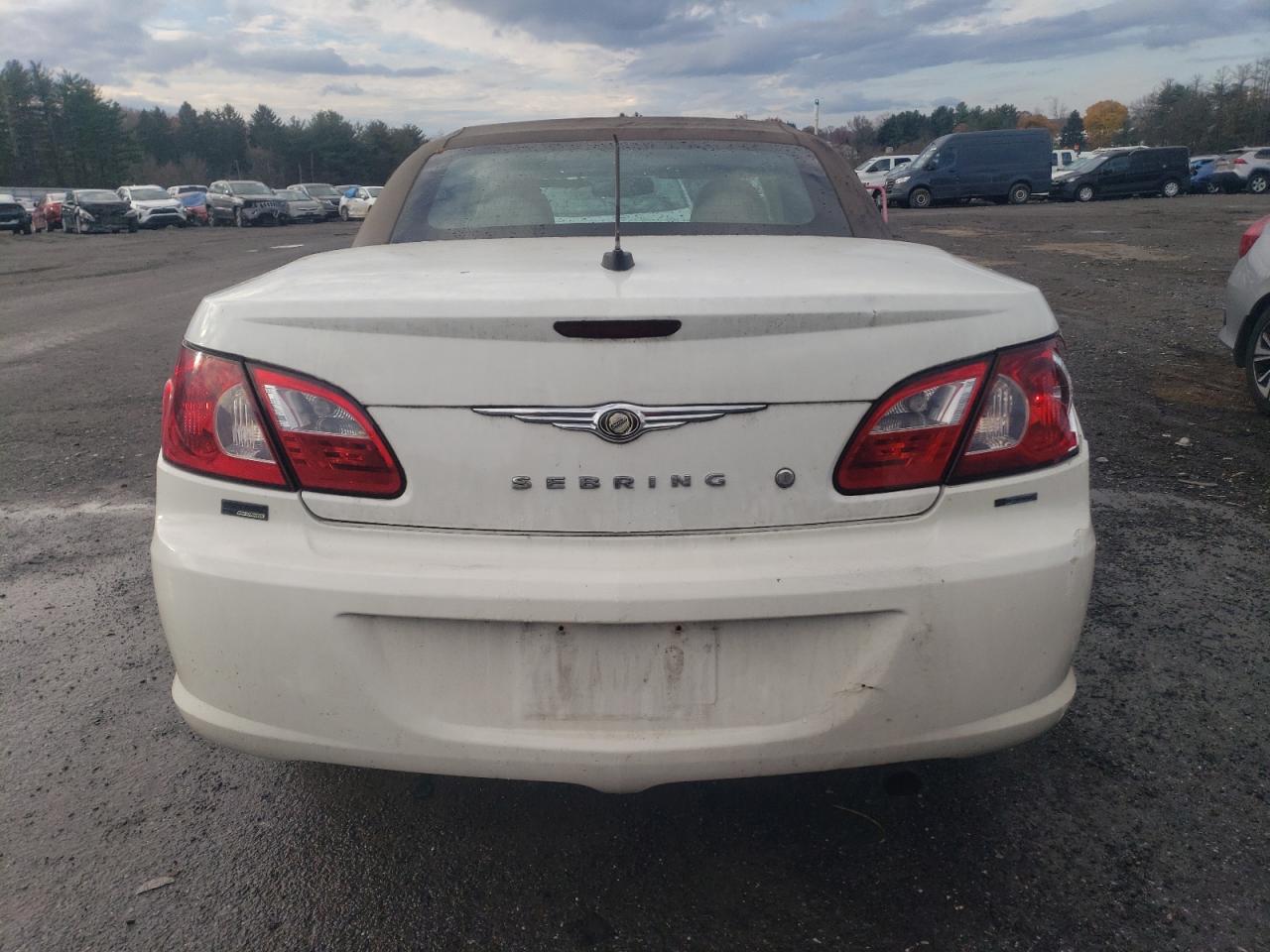 2008 Chrysler Sebring - Image 6