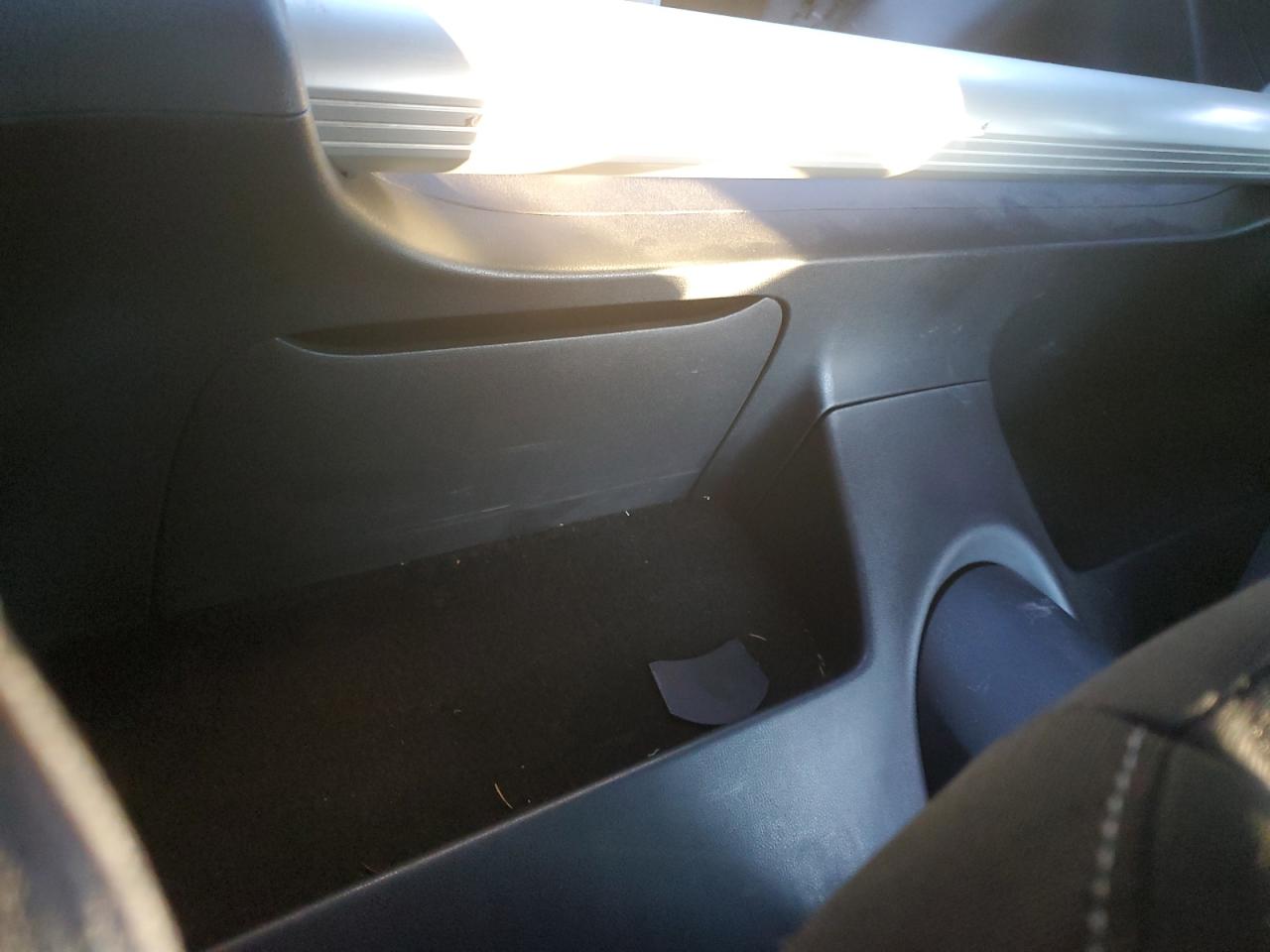 2009 Nissan 370Z - Image 10