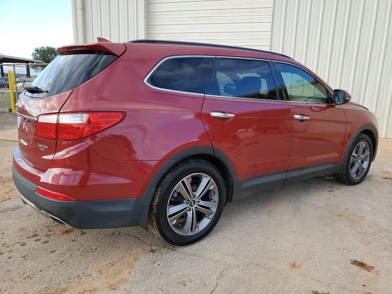 2014 Hyundai Santa Fe - Image 3