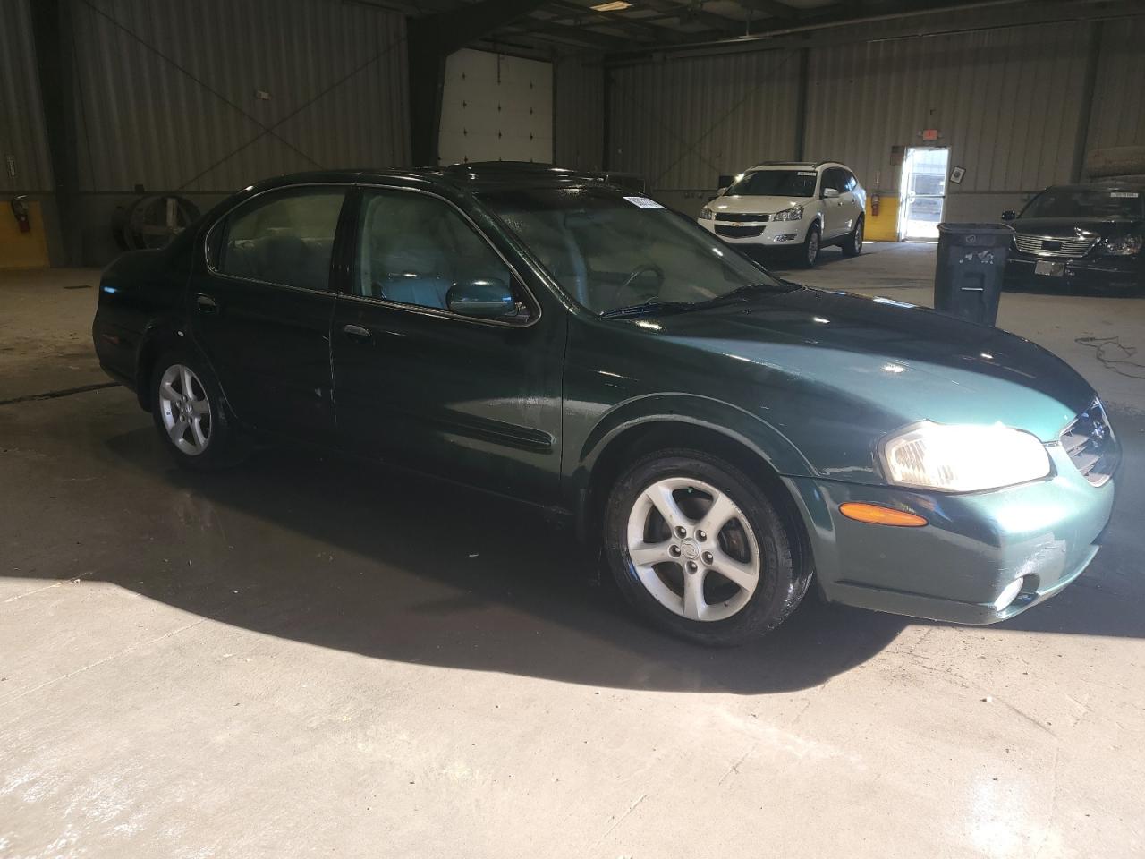 2000 Nissan Maxima - Image 4