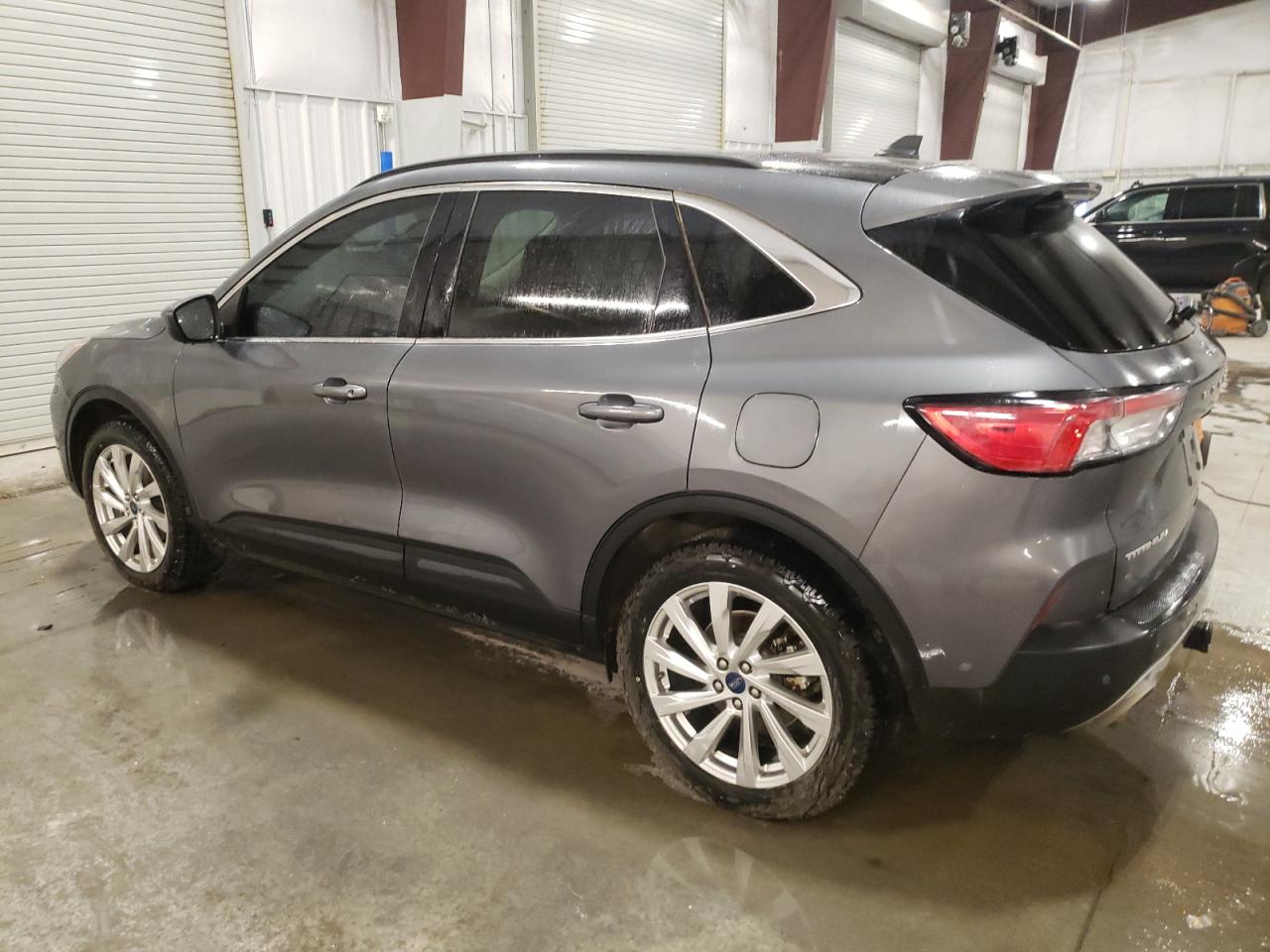 2022 Ford Escape - Image 2