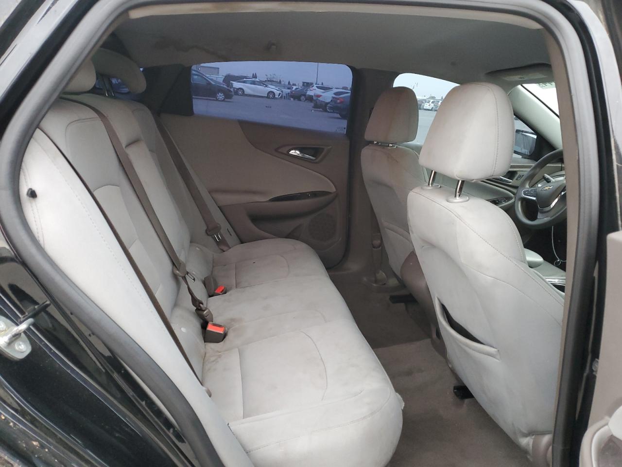 2016 Chevrolet Malibu - Image 10