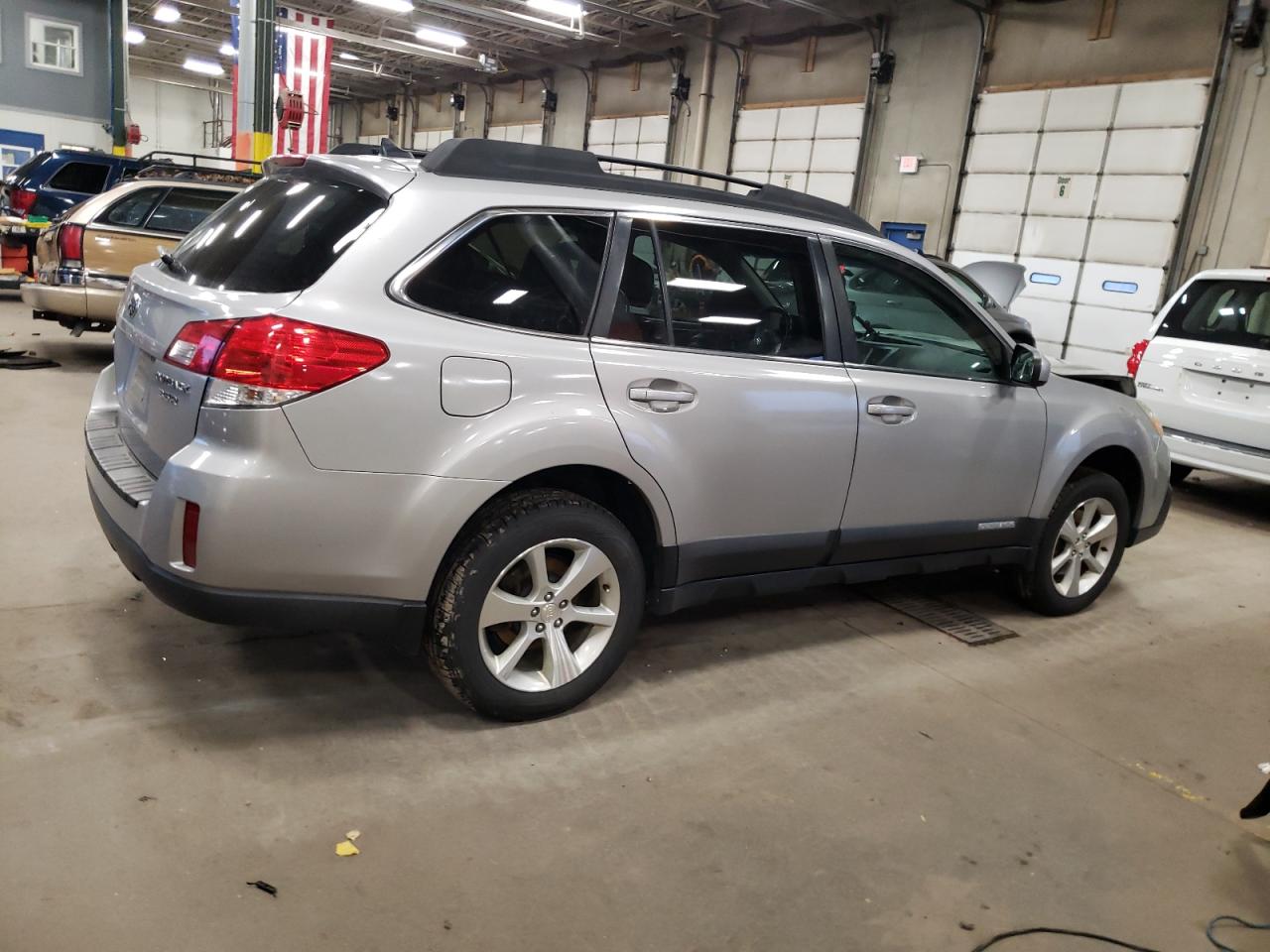 2014 Subaru Outback - Image 3