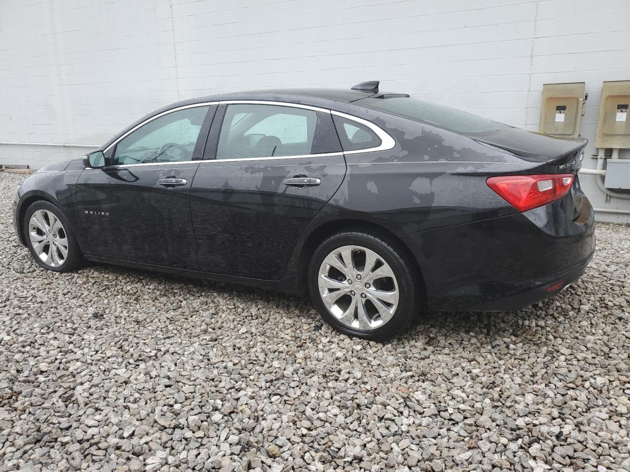 2017 Chevrolet Malibu - Image 2