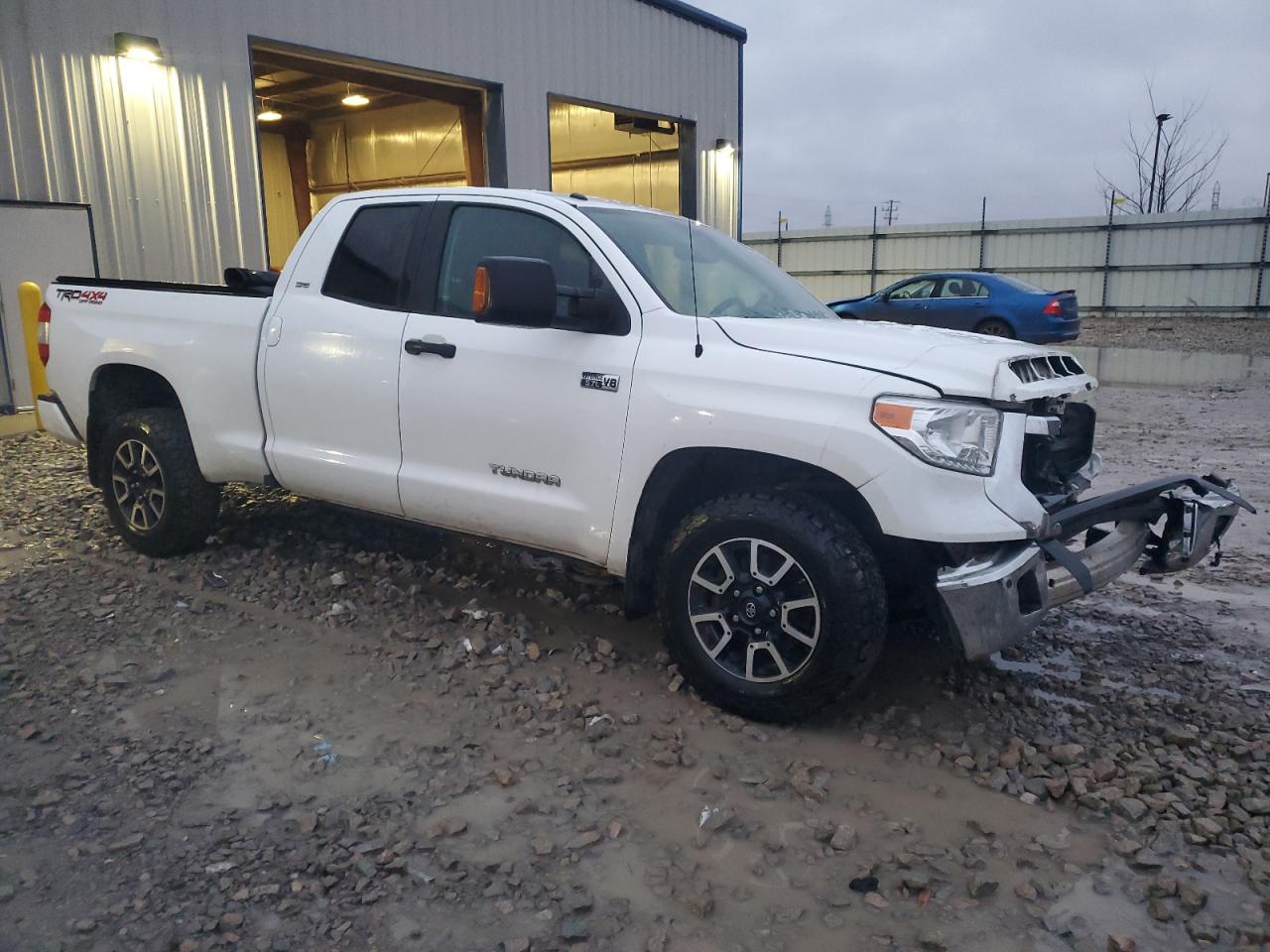 VIN 5TFUY5F10GX499326 2016 TOYOTA TUNDRA no.4