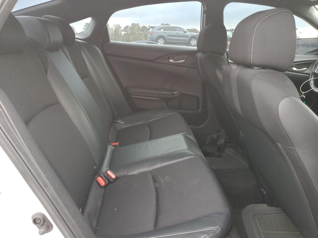 2019 Honda Civic - Image 10