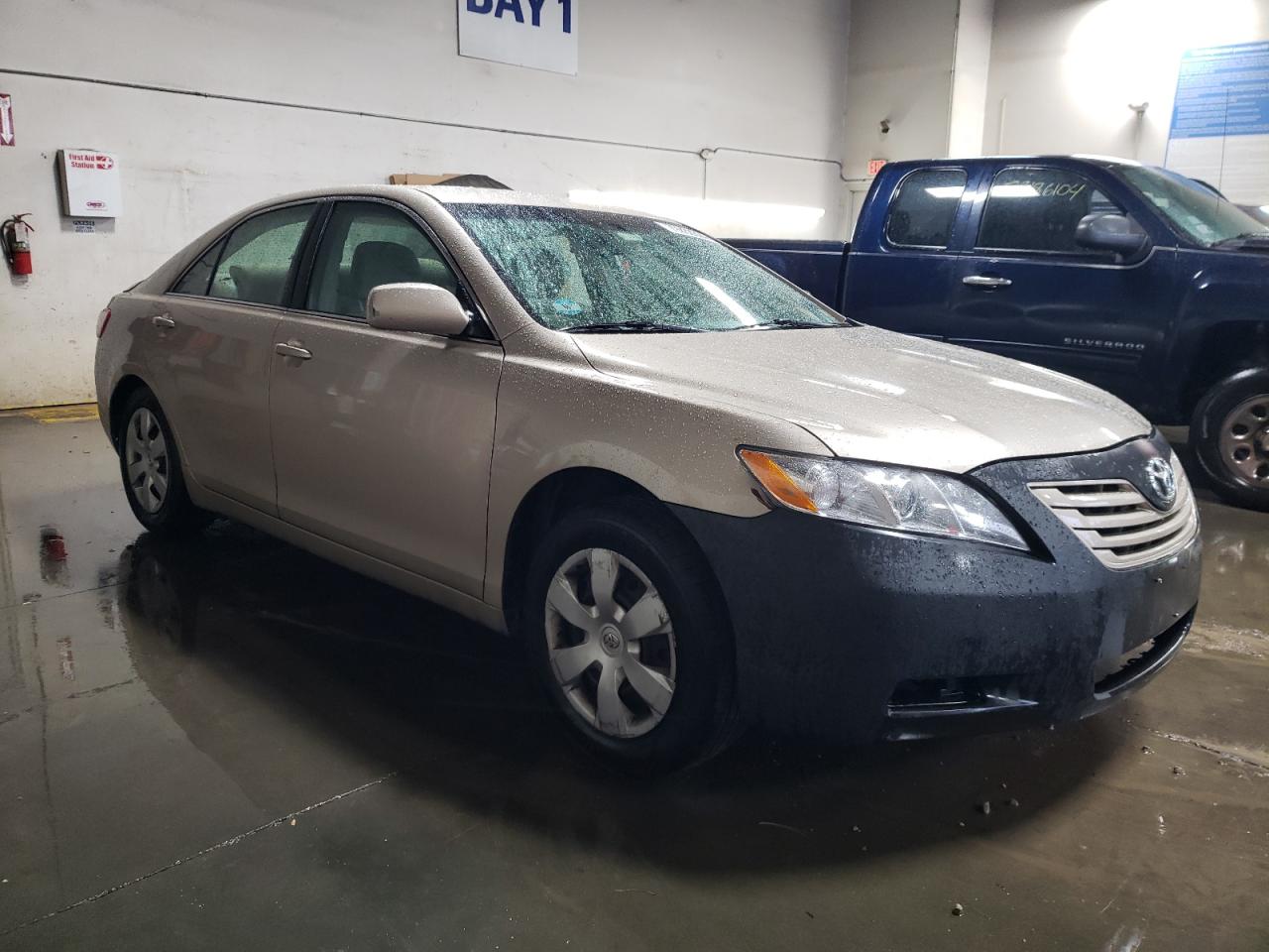 2009 Toyota Camry - Image 4