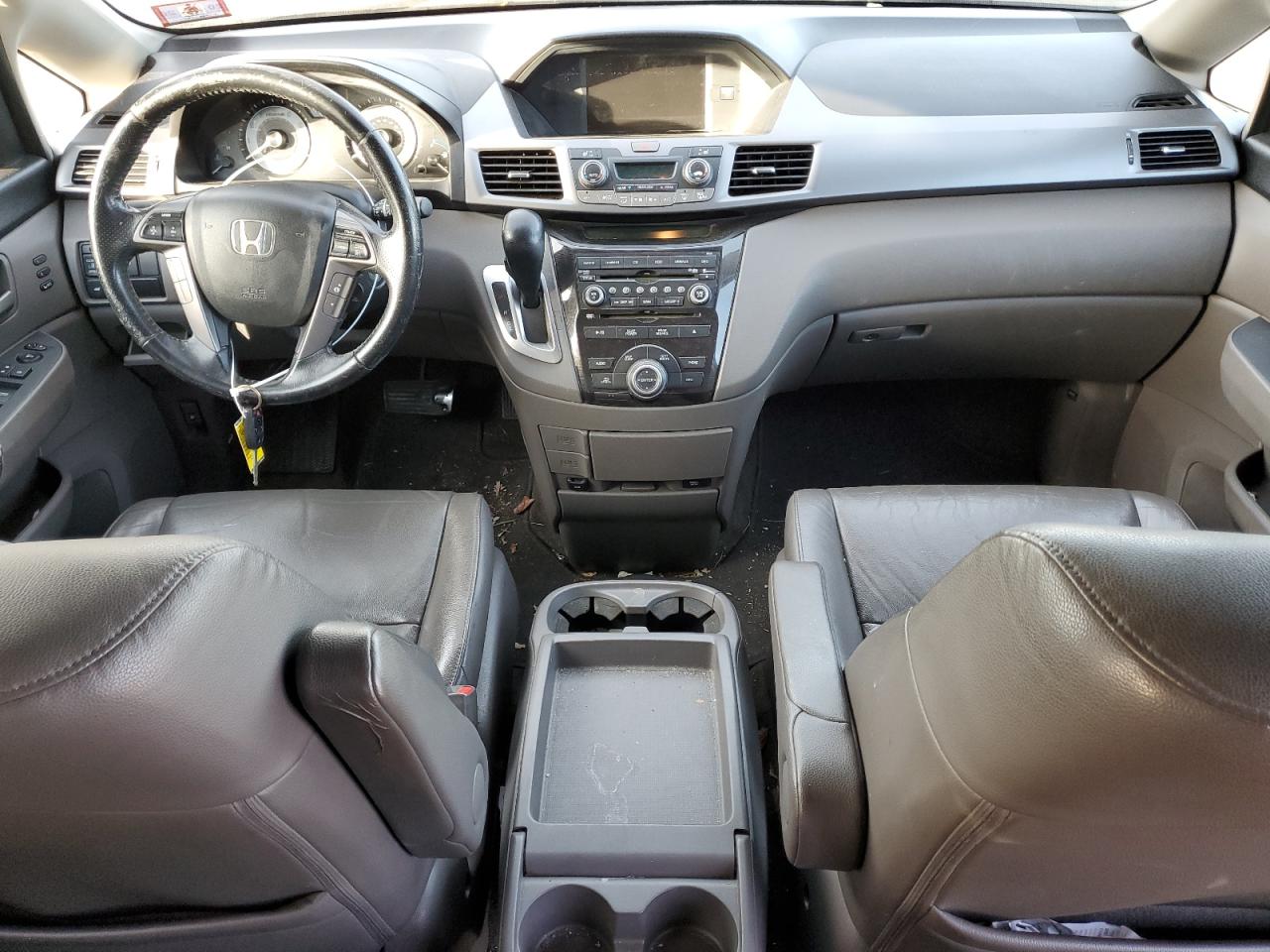 2011 Honda Odyssey - Image 8