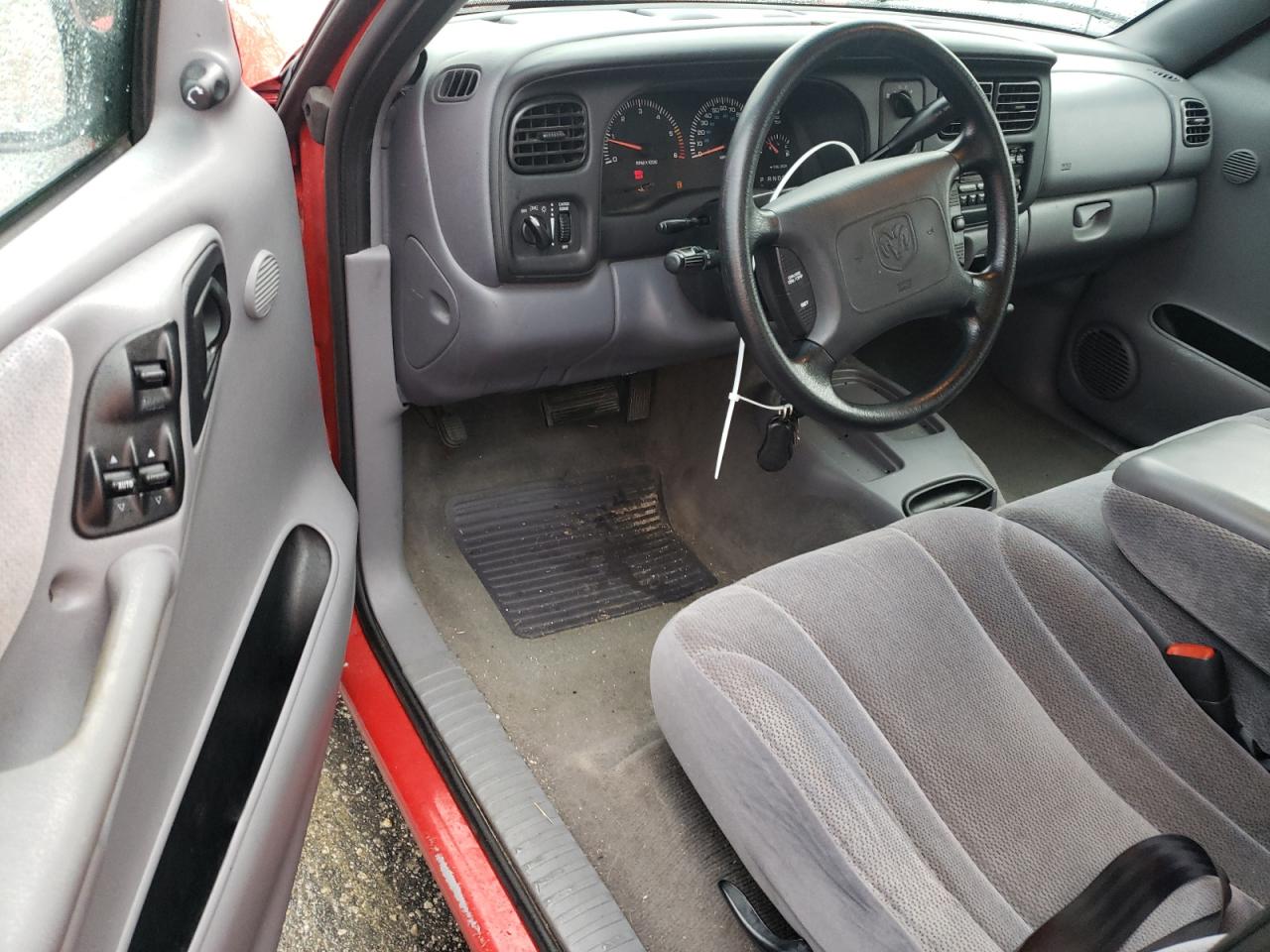 2000 Dodge Dakota - Image 8