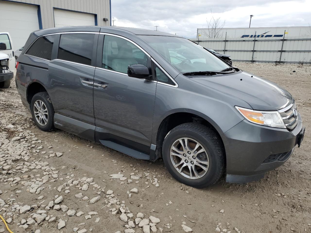2011 Honda Odyssey - Image 4