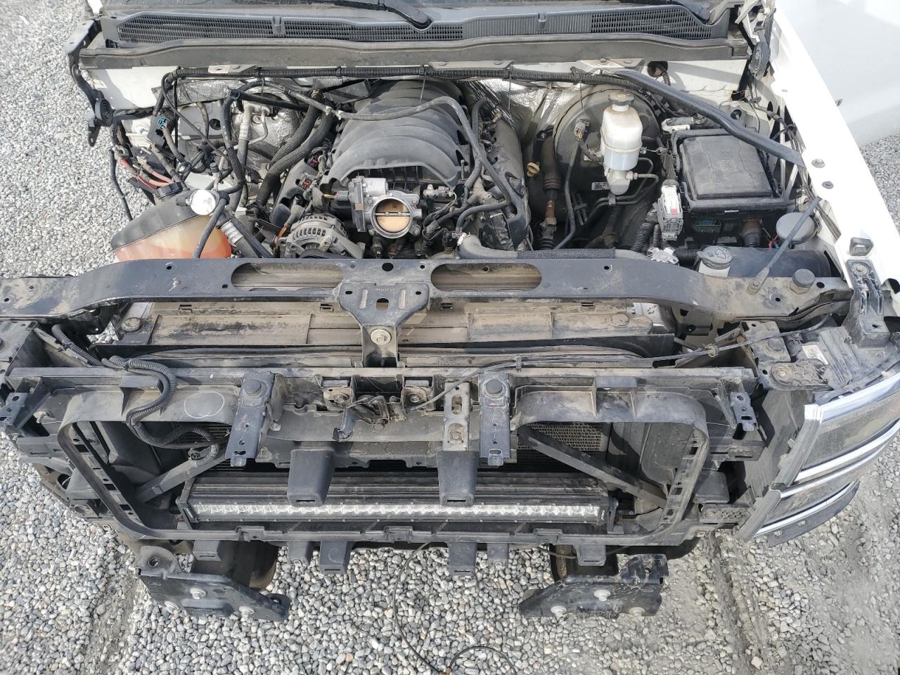 2014 Chevrolet Silverado - Image 11