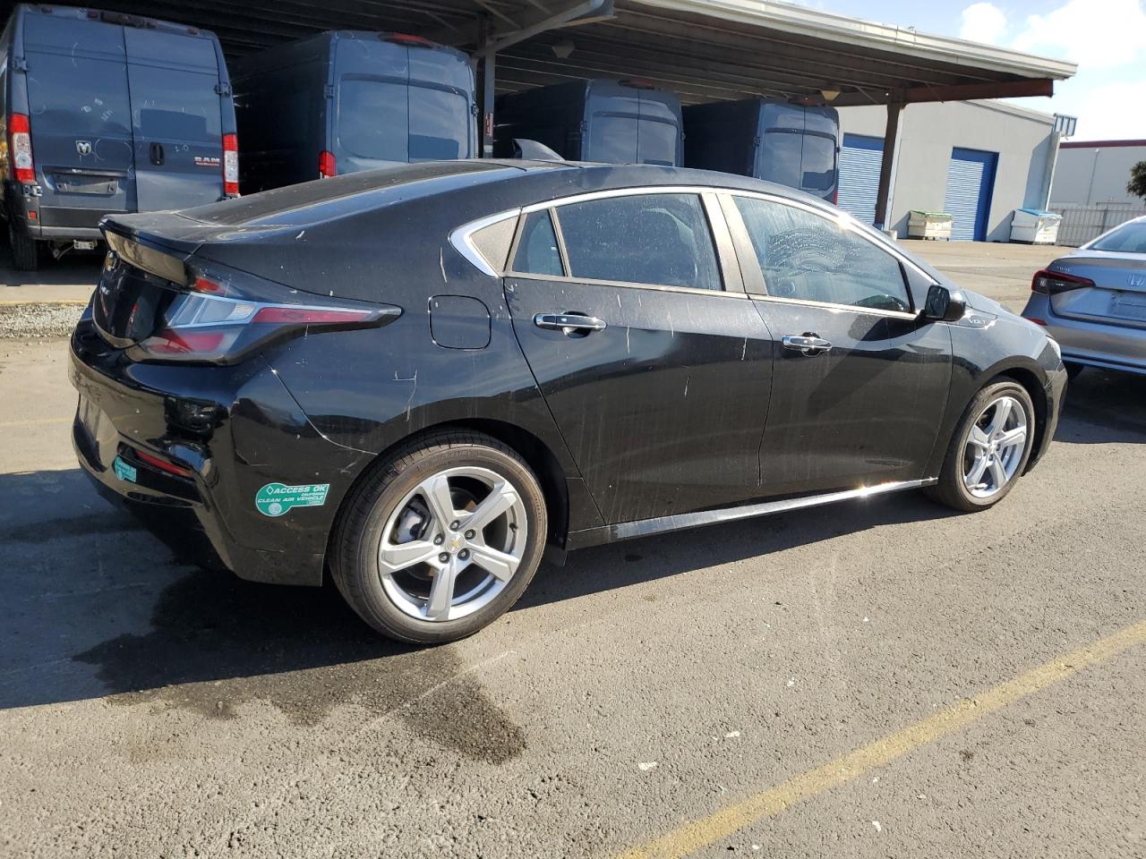 2017 Chevrolet Volt - Image 3