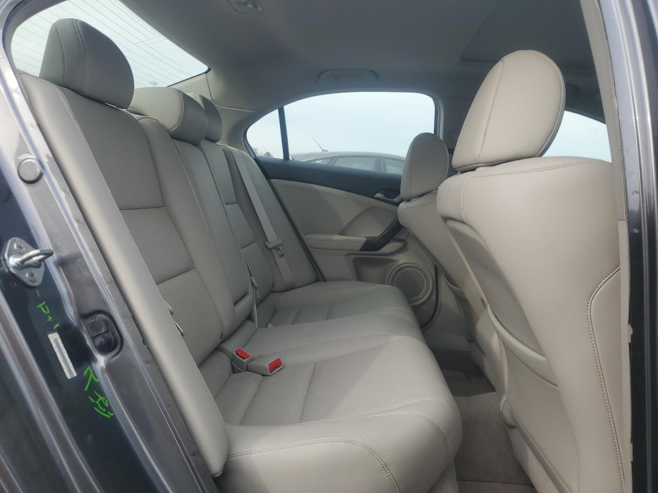 2010 Acura TSX - Image 10