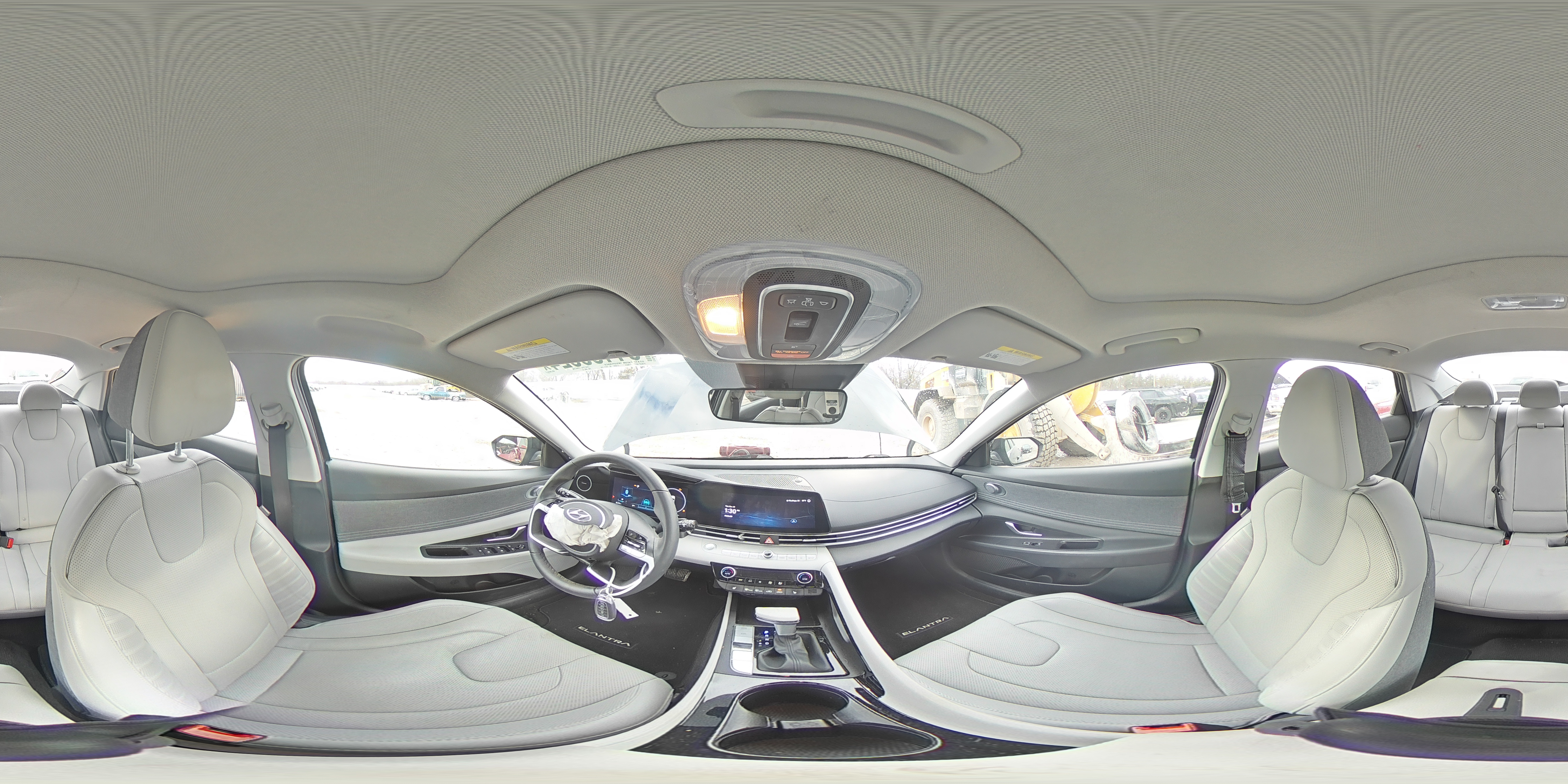 2023 Hyundai Elantra - Image 15