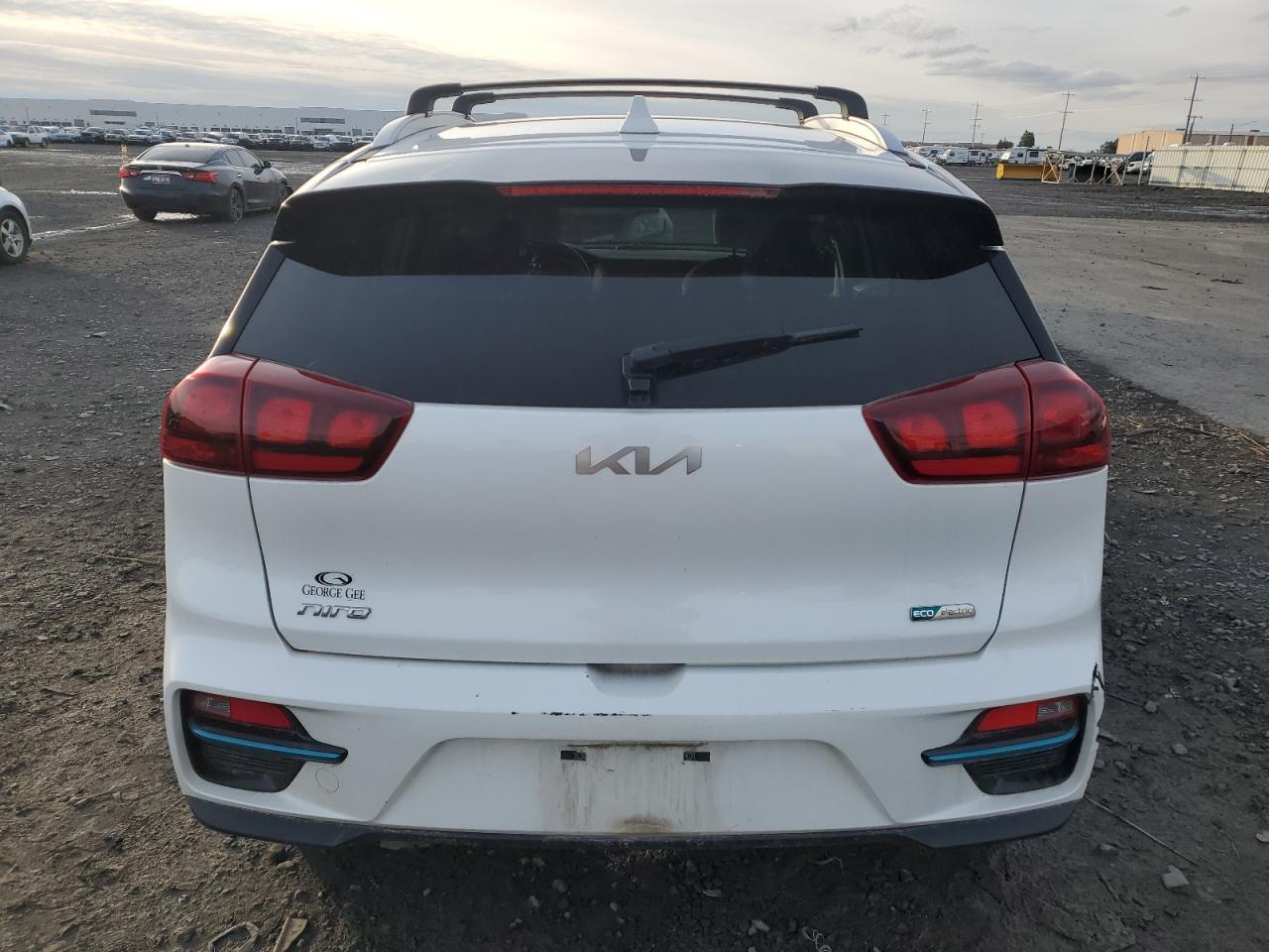 VIN KNDCC3LG6N5138179 2022 KIA NIRO S no.6