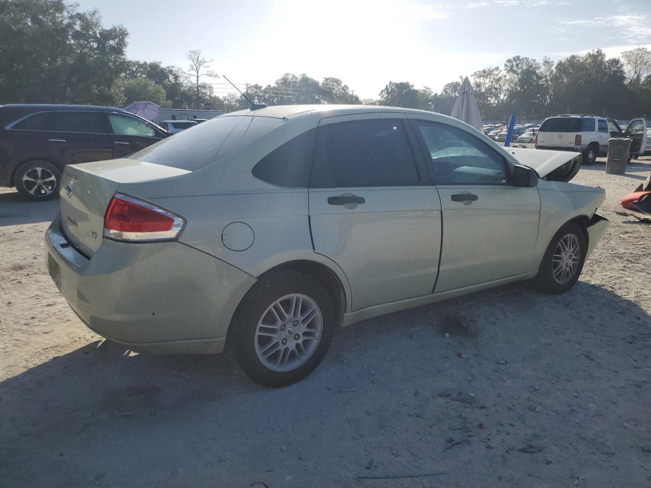 2010 Ford Focus - Image 3