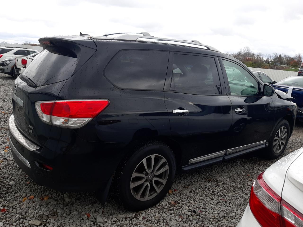 VIN 5N1AR2MM6DC637235 2013 NISSAN PATHFINDER no.3