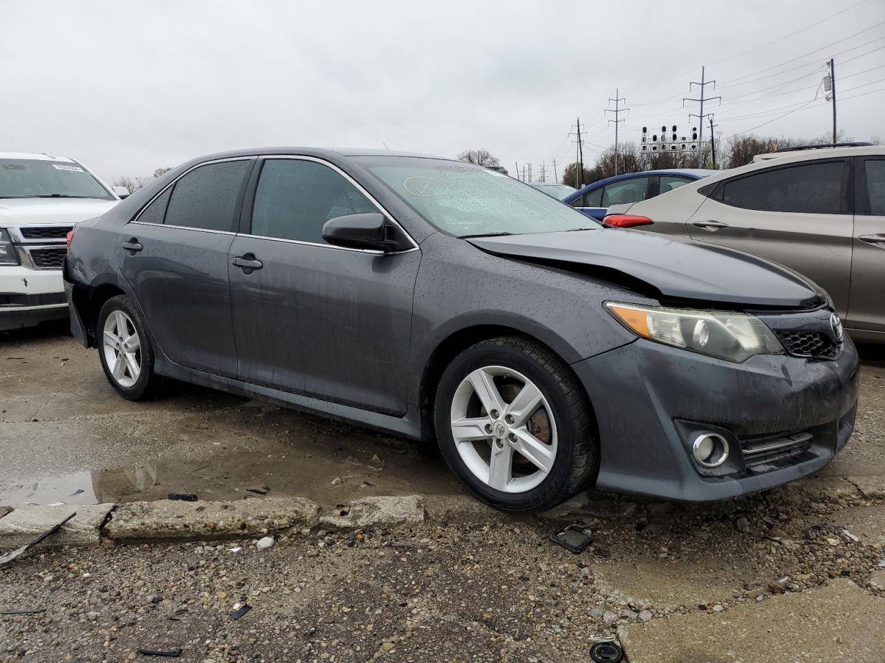 VIN 4T1BF1FK1DU208937 2013 TOYOTA CAMRY no.4