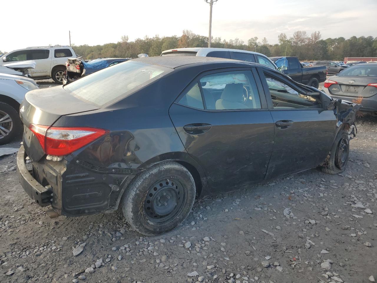 VIN 5YFBURHE7FP351813 2015 TOYOTA COROLLA no.3