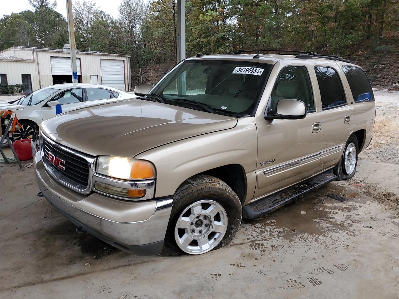 2004 GMC Yukon - Image 1