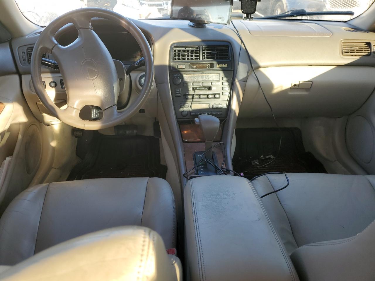 1997 Lexus Es 300 VIN: JT8BF22G1V0059609 Lot: 79002384