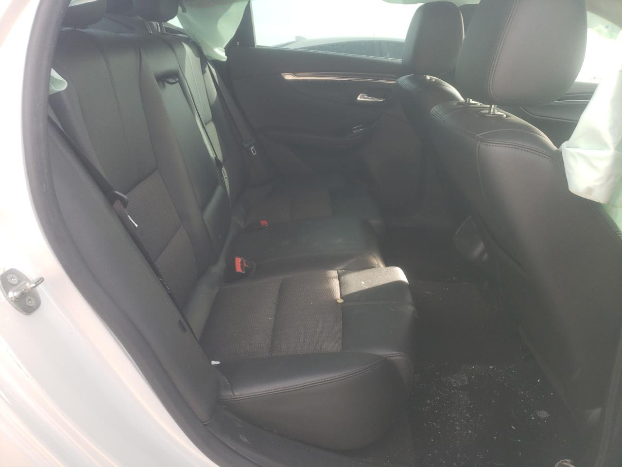 2018 Chevrolet Impala - Image 10