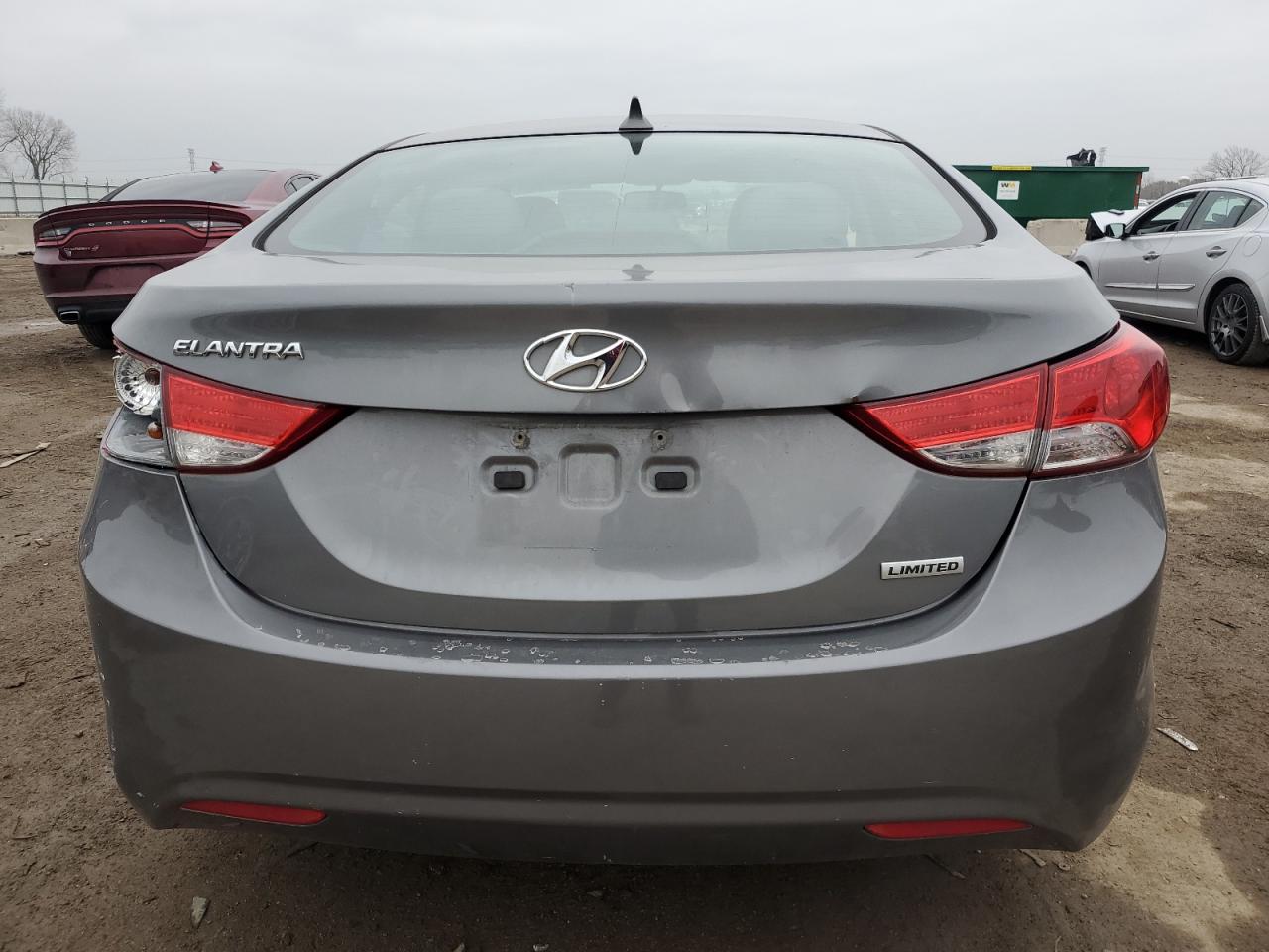 2013 Hyundai Elantra - Image 6