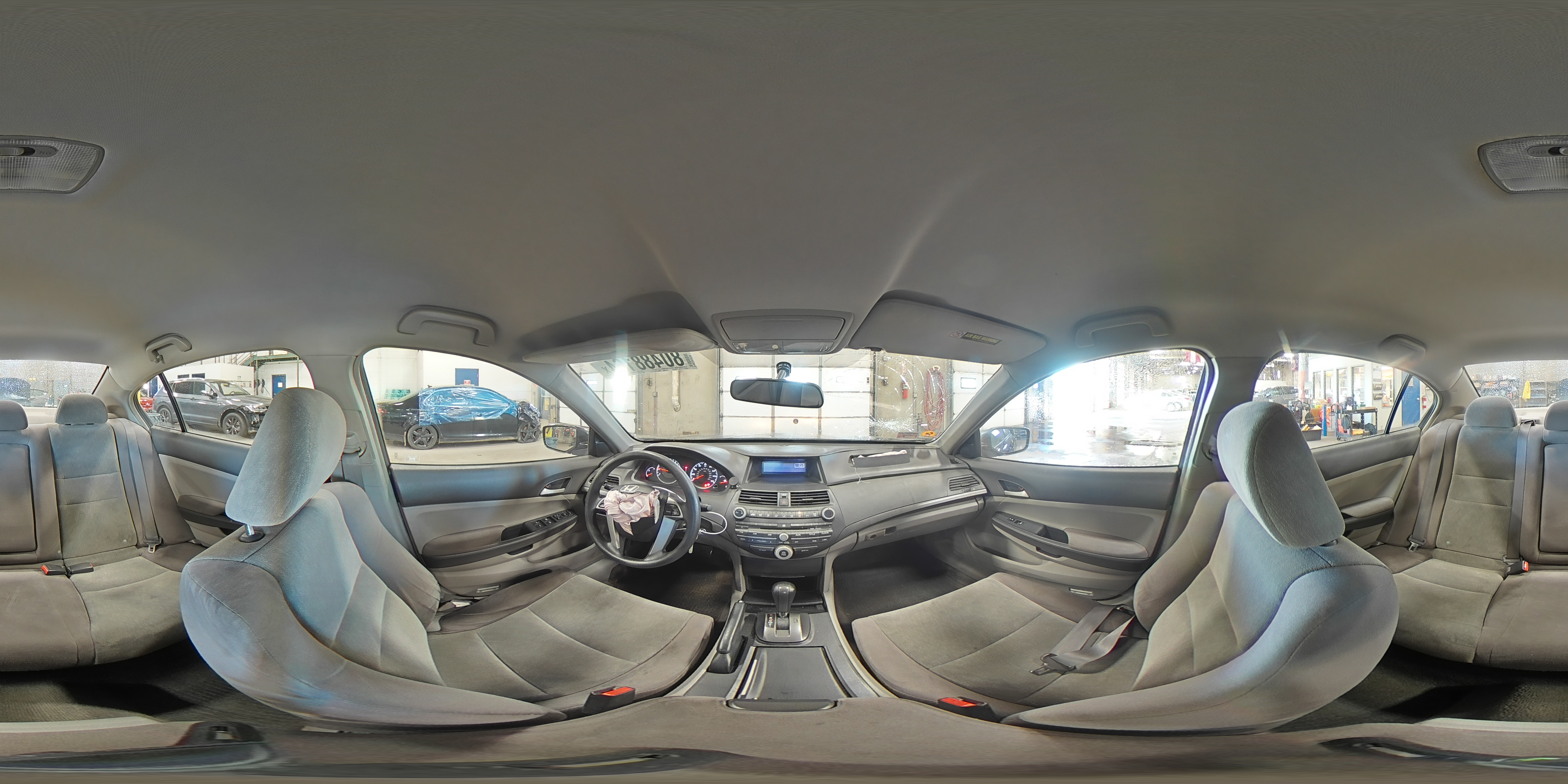 2009 Honda Accord - Image 13