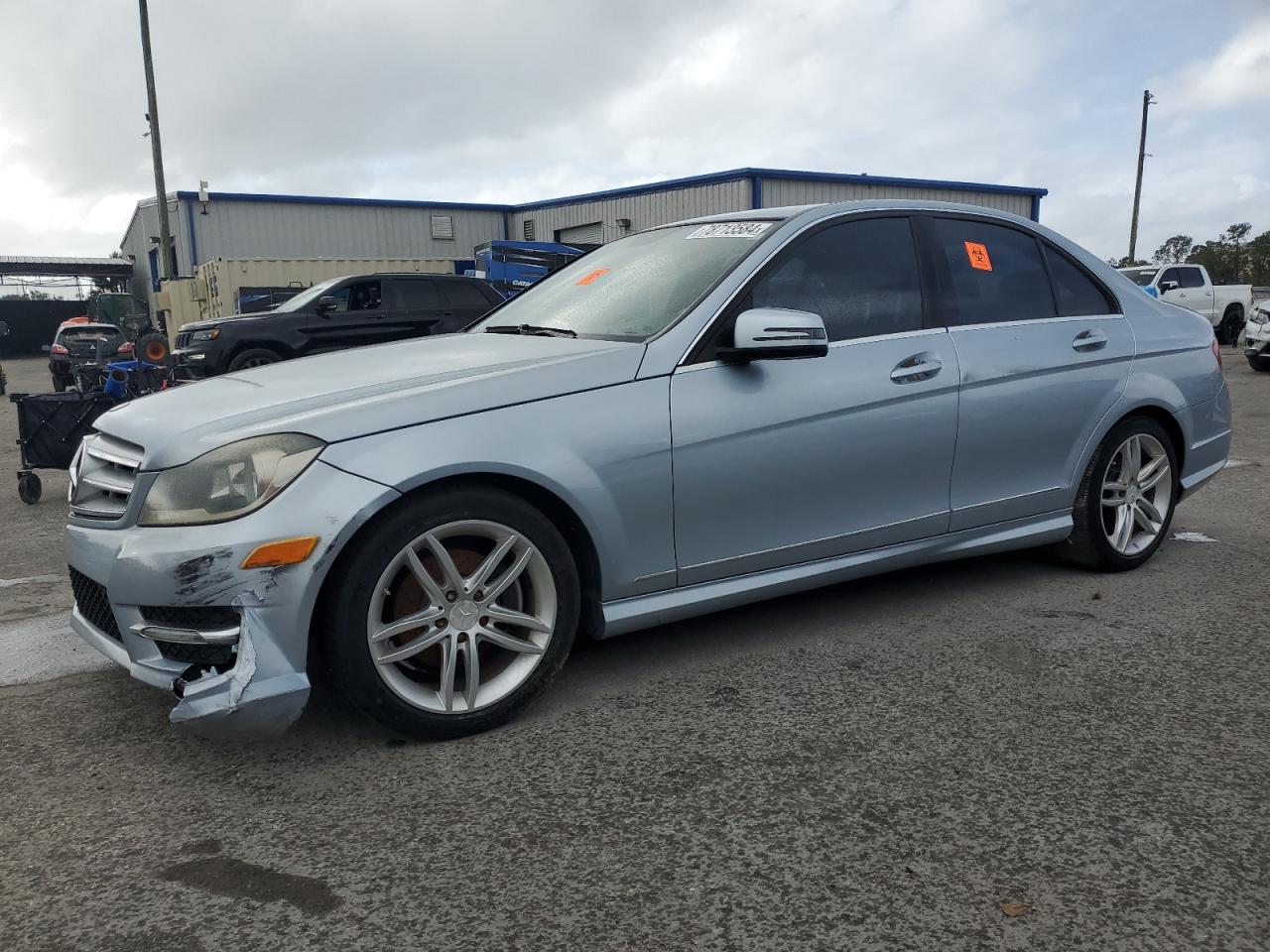 VIN WDDGF4HB3DR241097 2013 MERCEDES-BENZ C-CLASS no.1