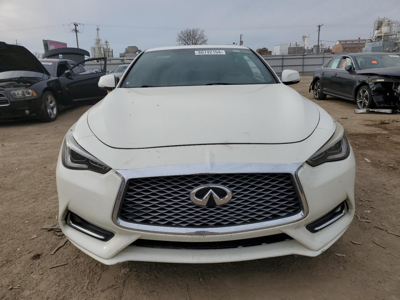 2017 Infiniti Q60 - Image 5