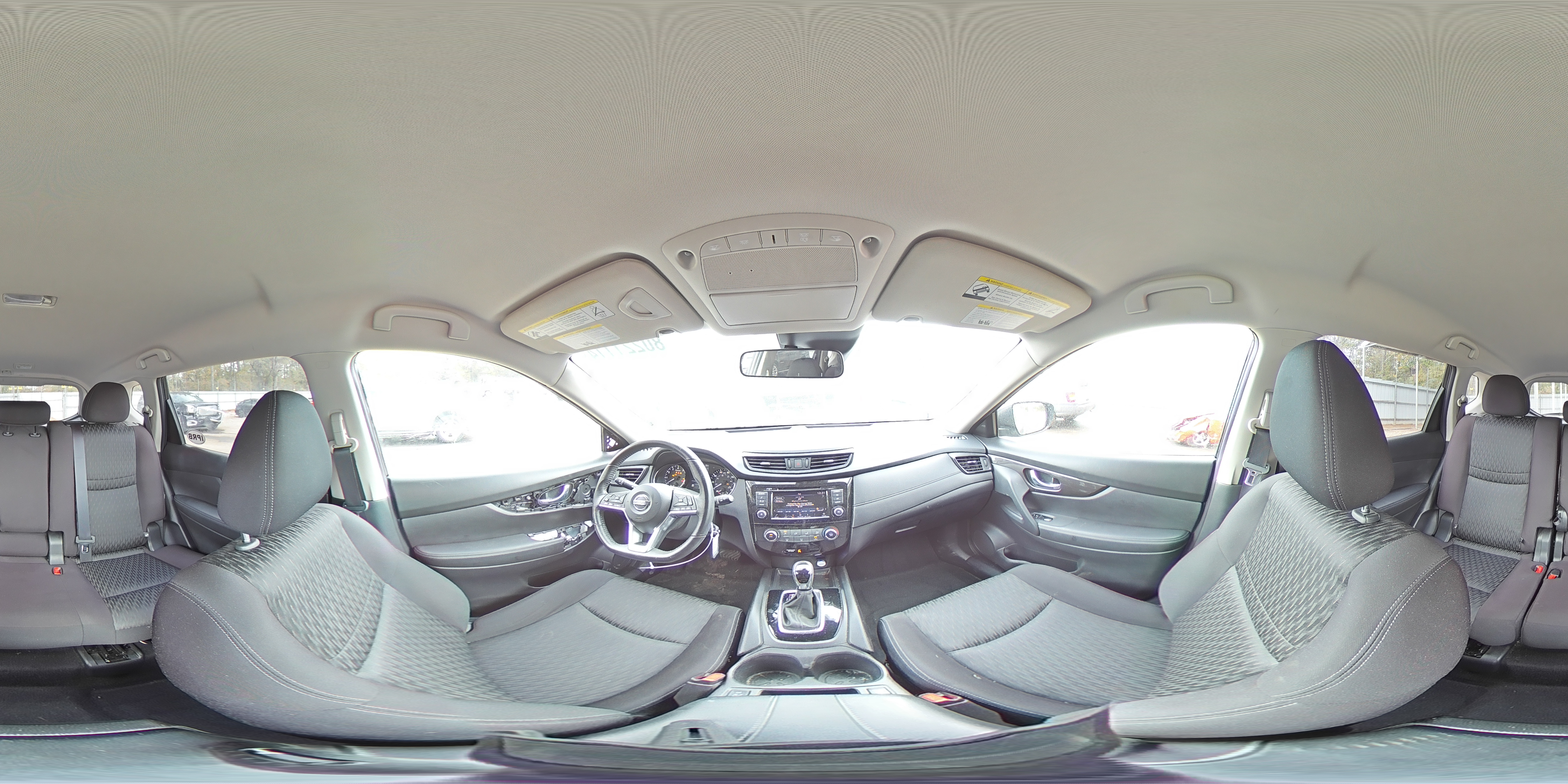 2019 Nissan Rogue - Image 16