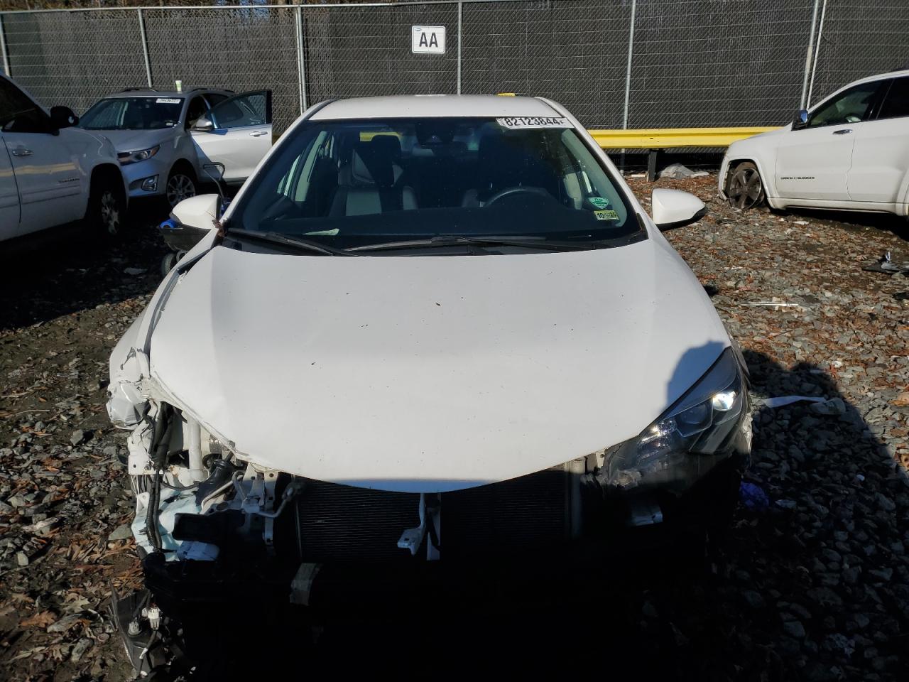 VIN 2T1BURHE6JC053889 2018 TOYOTA COROLLA no.5