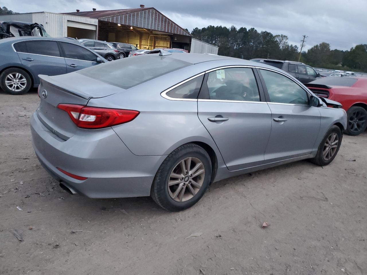 2017 Hyundai Sonata - Image 3