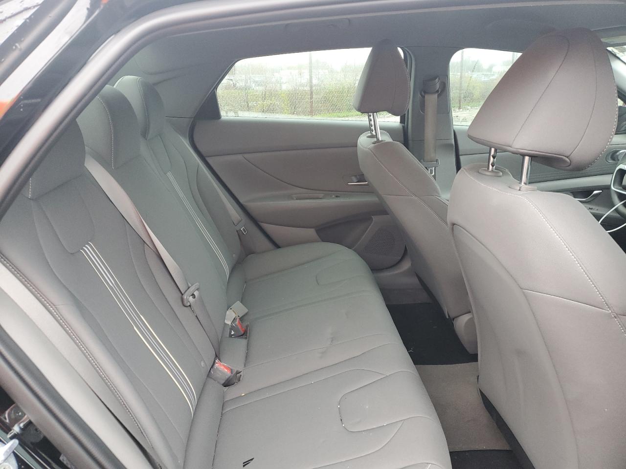 2023 Hyundai Elantra - Image 10