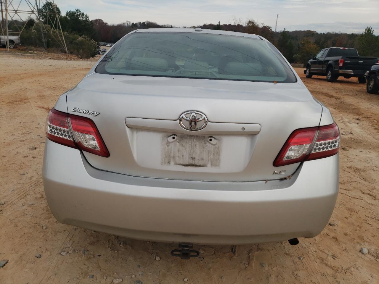 2010 Toyota Camry - Image 6
