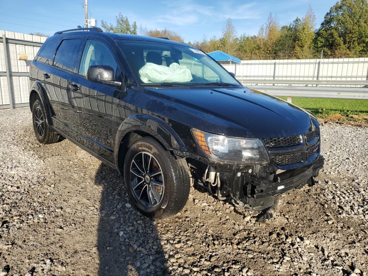 VIN 3C4PDCAB1JT533600 2018 DODGE JOURNEY no.4