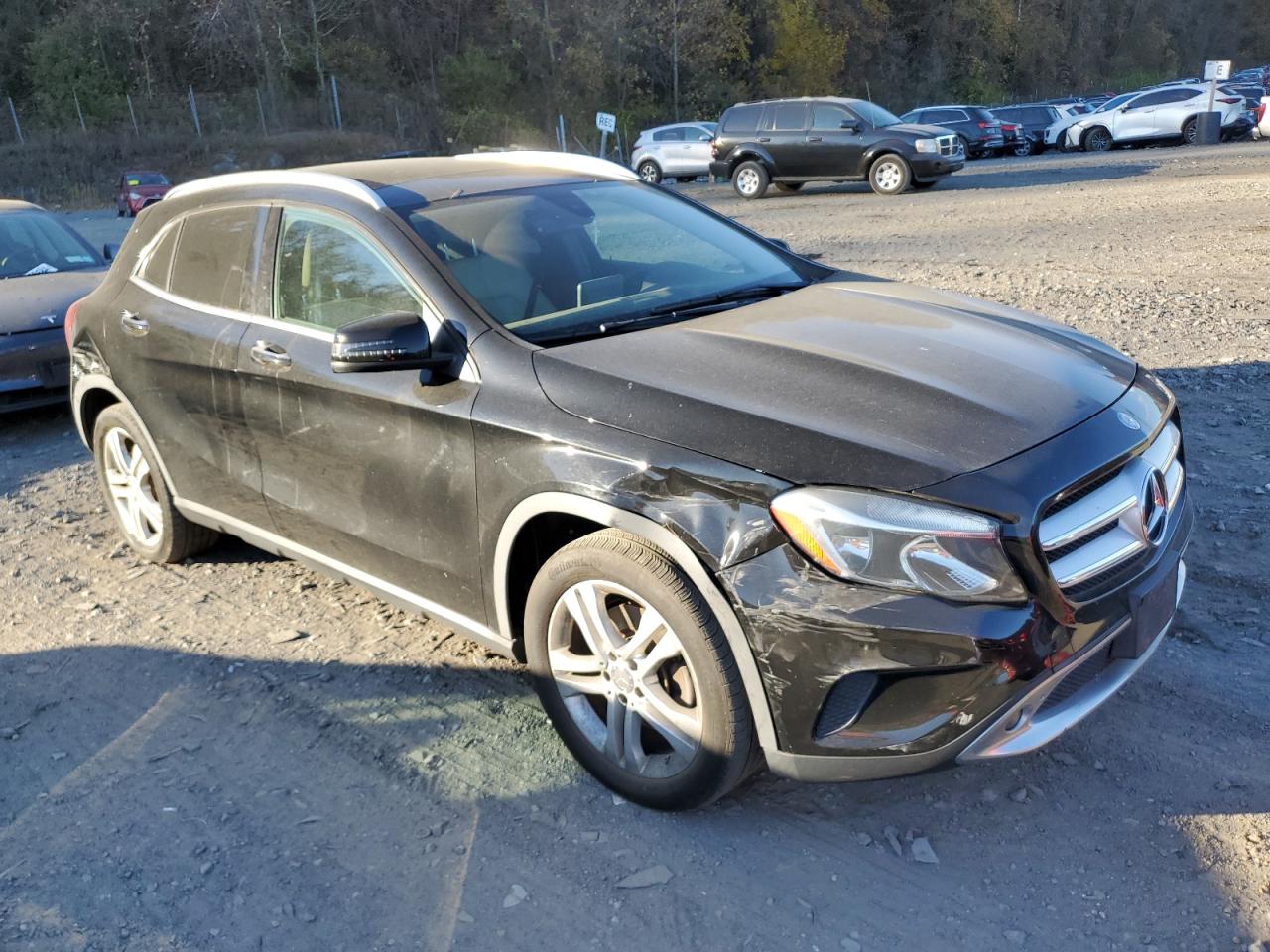 VIN WDCTG4GB2GJ228846 2016 MERCEDES-BENZ GLA-CLASS no.4